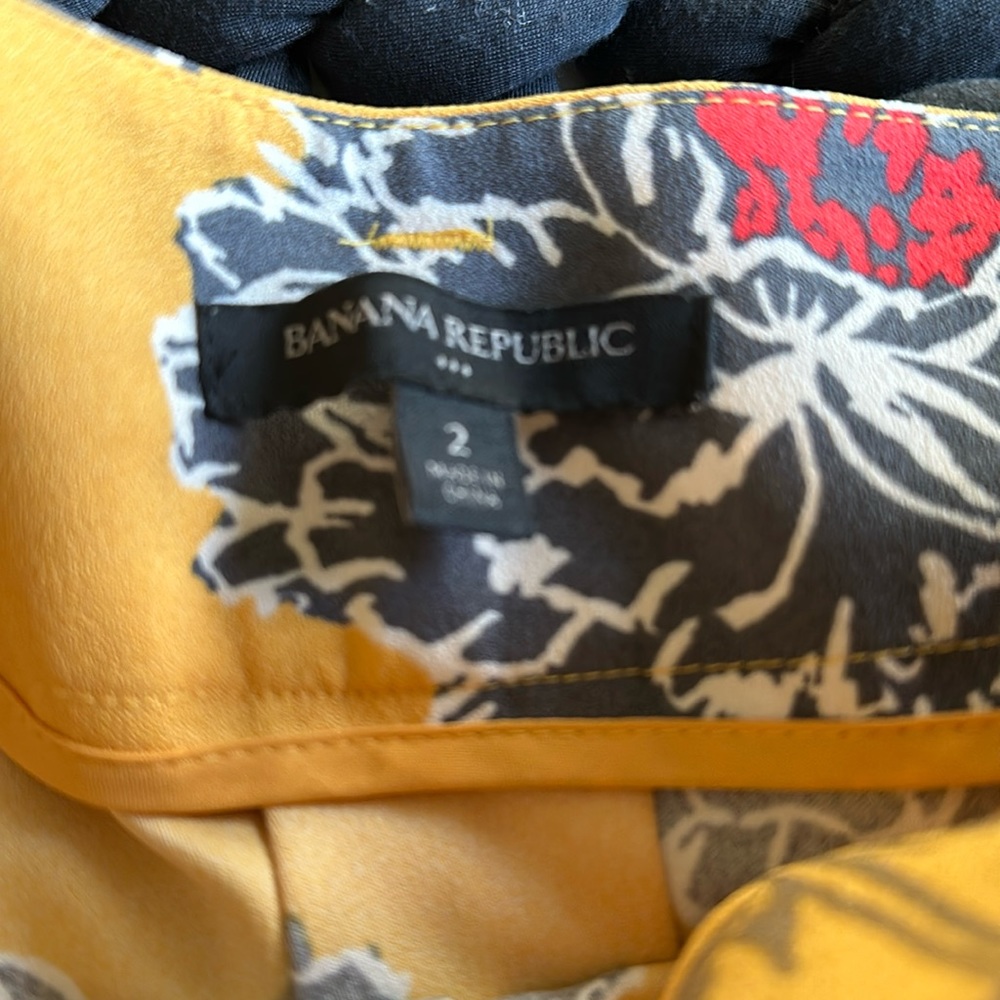 Banana Republic skirt size 2